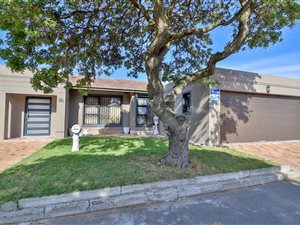 3 Bed House in Townsend Estate