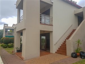 2 Bedroom Apartment in Waterkloof Heights