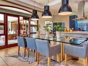 4 Bed House in Klein Zevenwacht