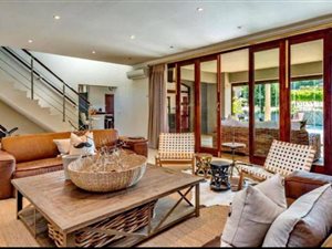 4 Bed House in Klein Zevenwacht