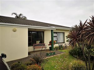 2 Bed Townhouse in Gonubie