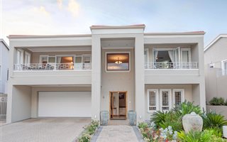 4 Bedroom House in Durbanville
