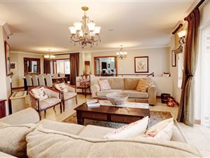 4 Bed House in Durbanville