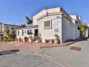 3 Bed Duplex in Corlett Gardens