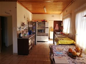 4 Bed House in Daggafontein