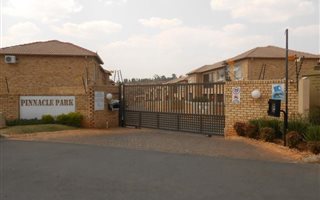 3 Bedroom Duplex in Wilgeheuwel