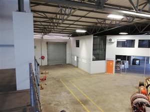 1365 m² Commercial space in Riverhorse Valley