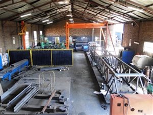 920 m² Commercial space in Klarinet