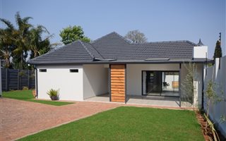 3 Bedroom House in Linden