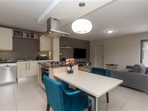 2 Bed Apartment in Bryanston