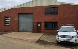 345 m² Industrial space in Mkondeni