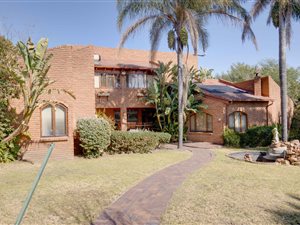 8707 m² Farm in President Park