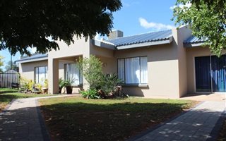 3 Bedroom House in Keidebees