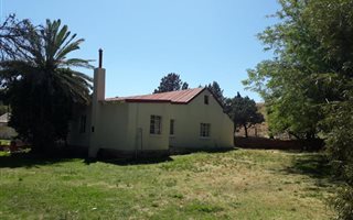 654 ha Farm in Dewetsdorp