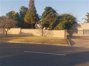 8 Bed House in Birchleigh