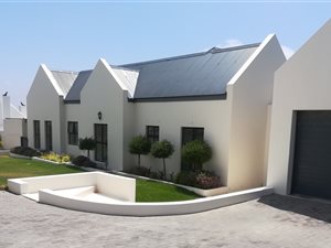 6 Bed House in Olifantskop