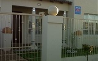2 Bedroom House in Roodekop