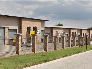 279 m² Industrial space in Stormill