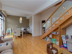 3 Bedroom Apartment in Kenilworth Upper