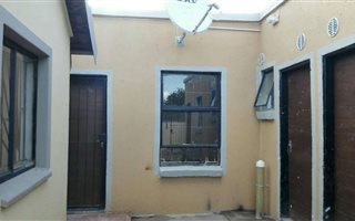 10 Bedroom House in Philip Nel Park