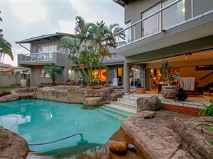 4 Bed House in La Lucia