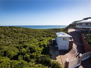 1214 m² Land available in Wilderness