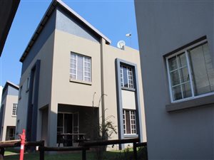 3 Bed Apartment in Brentwood