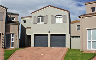 3 Bedroom House in Avalon Estate