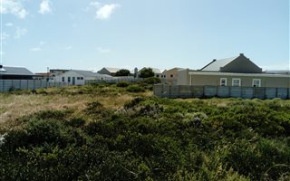 520 m² Land available in Perlemoenbaai