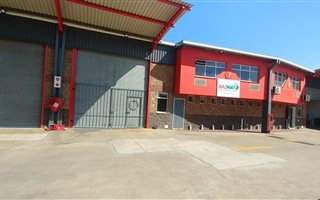 325 m² Industrial space in Mt Edgecombe