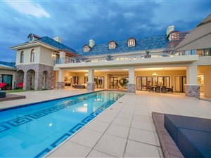 5 Bed House in Waterfall Equestrian Estate