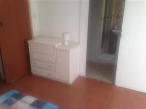 1 Bed House in Grassy Park