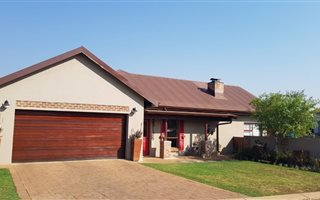 3 Bedroom House in Raslouw Glen