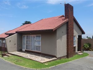 3 Bed House in Woodmere
