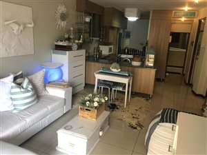 2 Bed Apartment in Nahoon Beach