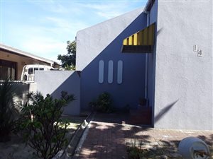 3 Bed House in Voelvlei