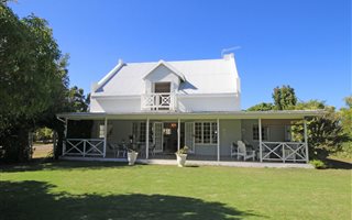 8 Bedroom House in Keurbooms River