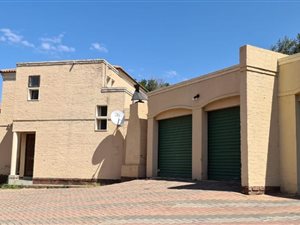 3 Bed Townhouse in Jordaan park