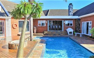 4 Bedroom House in Lovemore Heights