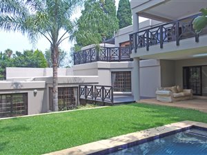 4 Bed House in Hurlingham Manor