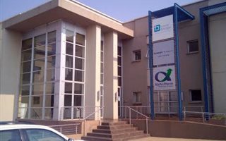 110 m² Commercial space in Die Hoewes