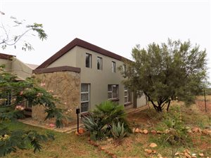 4 Bed House in Swartruggens