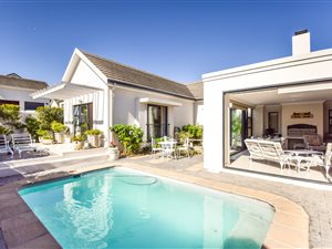 3 Bed House in Schonenberg Estate