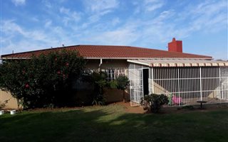 3 Bedroom House in Wychwood