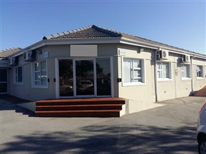 297 m² Office Space in Newton Park