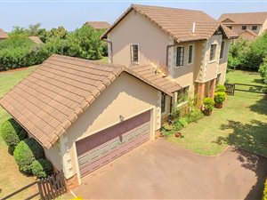 3 Bedroom Duplex in Clifton Hill Estate