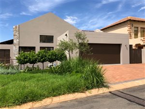 3 Bedroom House in Kosmos Ridge