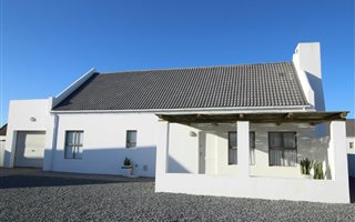 3 Bedroom House in Britannia Bay