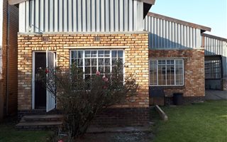 310 m² Industrial space in Dalview