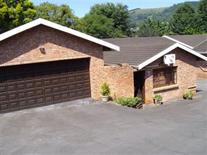 4 Bed Townhouse in Oak Park